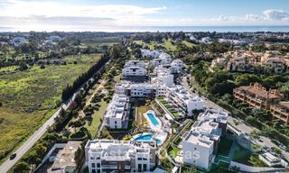 Recent gebouwd penthouse met ruim solarium te koop in een gated complex in Benahavis - Marbella 775449 