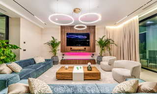 Gesofisticeerde designervilla met magnifiek zeezicht te koop in El Madroñal, Benahavis - Marbella 795617 