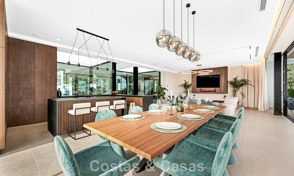 Gesofisticeerde designervilla met magnifiek zeezicht te koop in El Madroñal, Benahavis - Marbella 795633