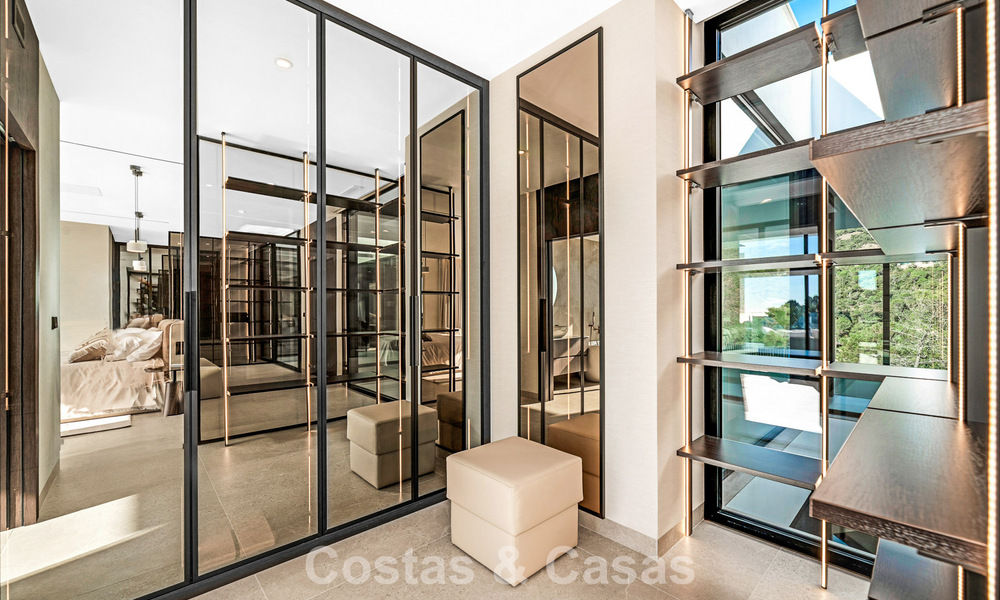 Gesofisticeerde designervilla met magnifiek zeezicht te koop in El Madroñal, Benahavis - Marbella 795648