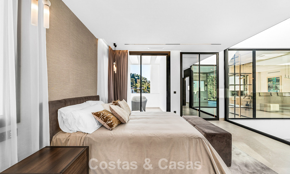 Geavanceerde designervilla met prachtig zeezicht te koop in El Madroñal, Benahavis - Marbella 796828