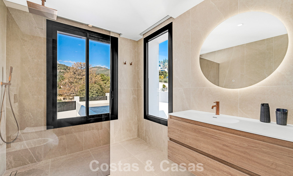 Geavanceerde designervilla met prachtig zeezicht te koop in El Madroñal, Benahavis - Marbella 796829