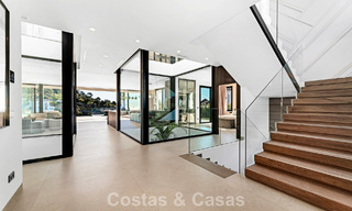 Geavanceerde designervilla met prachtig zeezicht te koop in El Madroñal, Benahavis - Marbella 796835 