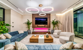 Geavanceerde designervilla met prachtig zeezicht te koop in El Madroñal, Benahavis - Marbella 796837 