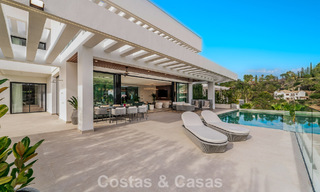 Geavanceerde designervilla met prachtig zeezicht te koop in El Madroñal, Benahavis - Marbella 796846 