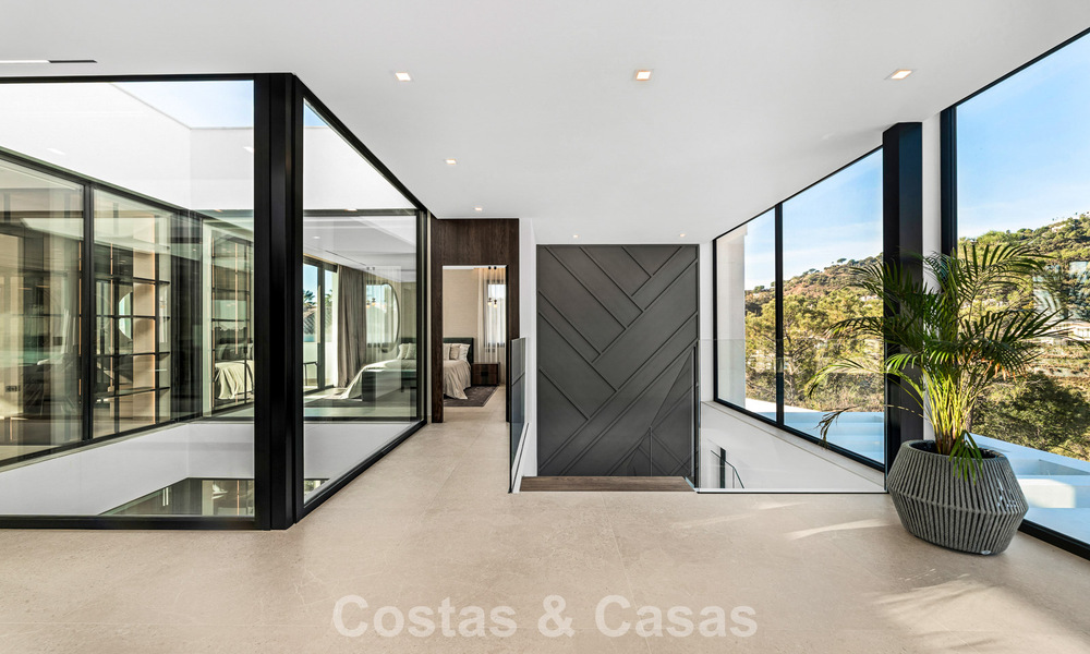 Geavanceerde designervilla met prachtig zeezicht te koop in El Madroñal, Benahavis - Marbella 796848