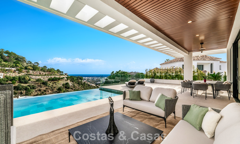 Geavanceerde designervilla met prachtig zeezicht te koop in El Madroñal, Benahavis - Marbella 796863