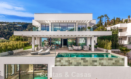 Geavanceerde designervilla met prachtig zeezicht te koop in El Madroñal, Benahavis - Marbella 796868