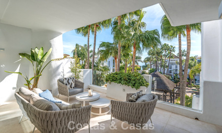 Luxueus gerenoveerd duplex penthouse te koop, in Puente Romano op de Golden Mile van Marbella 775591