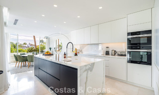 Luxueus gerenoveerd duplex penthouse te koop, in Puente Romano op de Golden Mile van Marbella 775607 