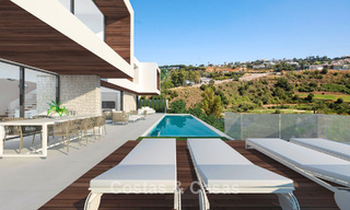 Eigentijdse nieuwbouwvilla te koop in een golfresort in Mijas aan de Costa del Sol 775626 