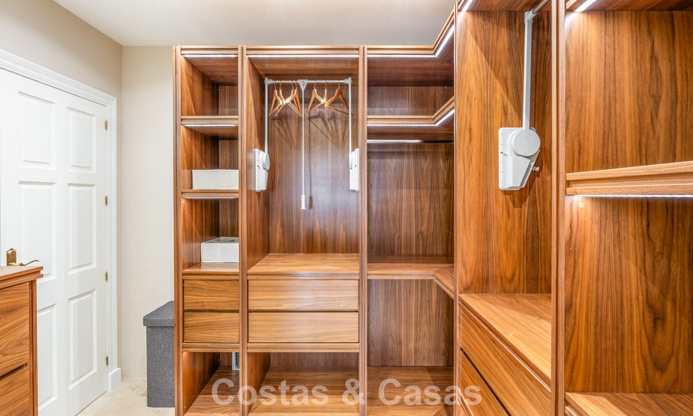 Royale Mediterrane luxevilla met veel slaapkamers en spectaculaire vergezichten te koop in Benahavis - Marbella 775675