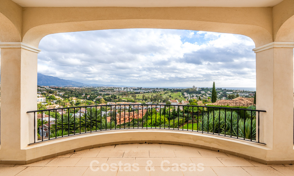 Royale Mediterrane luxevilla met veel slaapkamers en spectaculaire vergezichten te koop in Benahavis - Marbella 775677