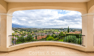 Royale Mediterrane luxevilla met veel slaapkamers en spectaculaire vergezichten te koop in Benahavis - Marbella 775677 