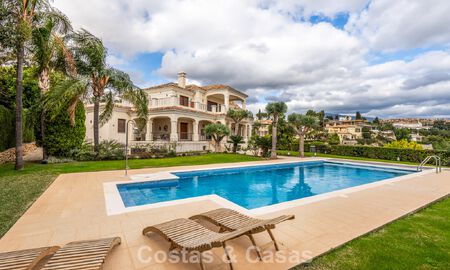 Royale Mediterrane luxevilla met veel slaapkamers en spectaculaire vergezichten te koop in Benahavis - Marbella 775704