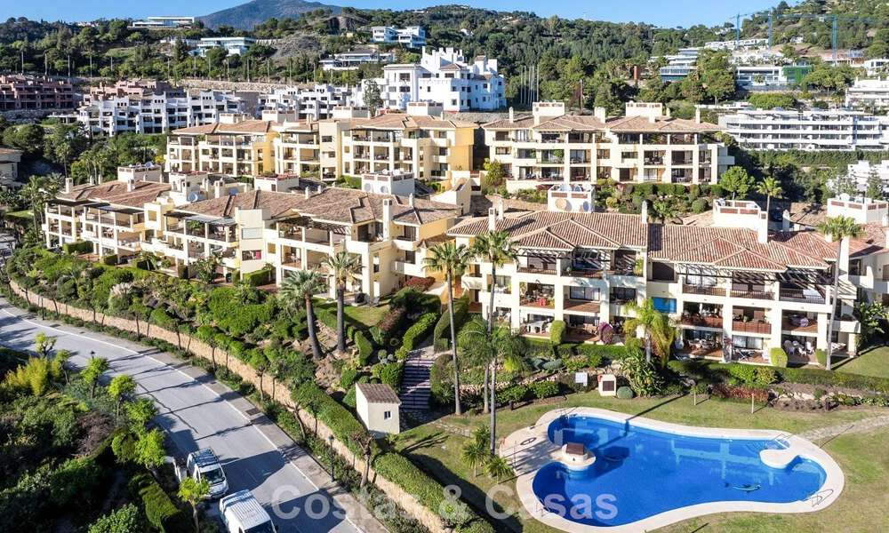 Instapklaar, ruim 3-slaapkamer appartement te koop omringd door golfbanen in Benahavis - Marbella 775723