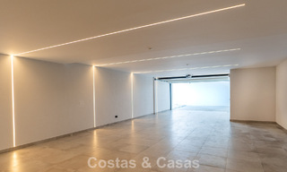Gloednieuwe, moderne luxevilla te koop in vooraanstaande, omsloten community van Sotogrande, Costa del Sol 775728 