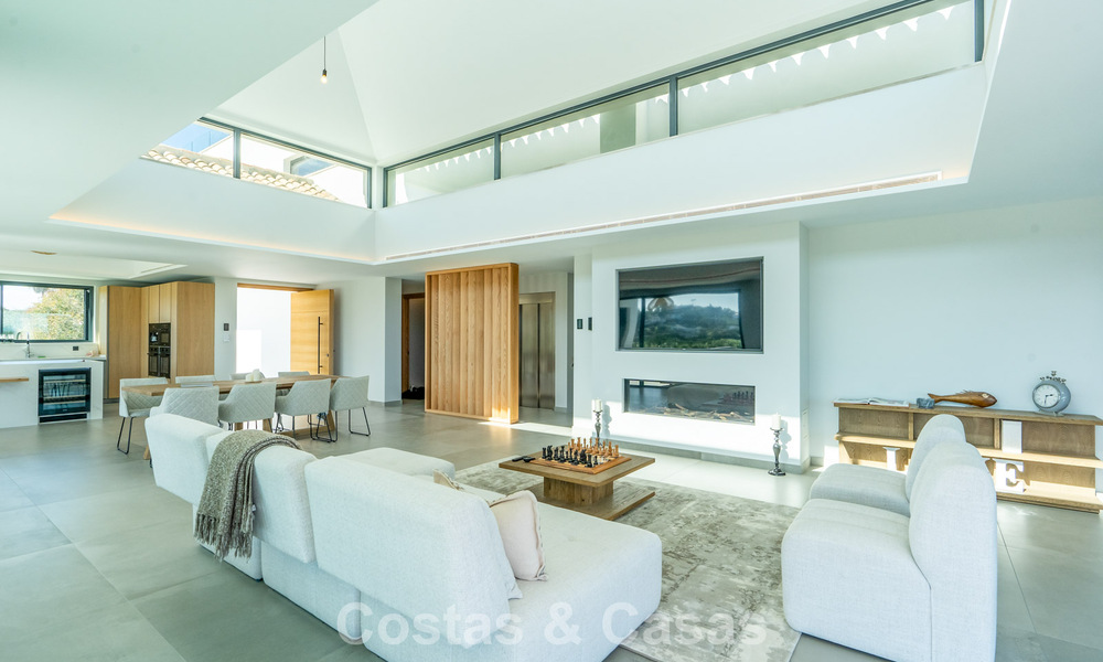 Gloednieuwe, moderne luxevilla te koop in vooraanstaande, omsloten community van Sotogrande, Costa del Sol 775742