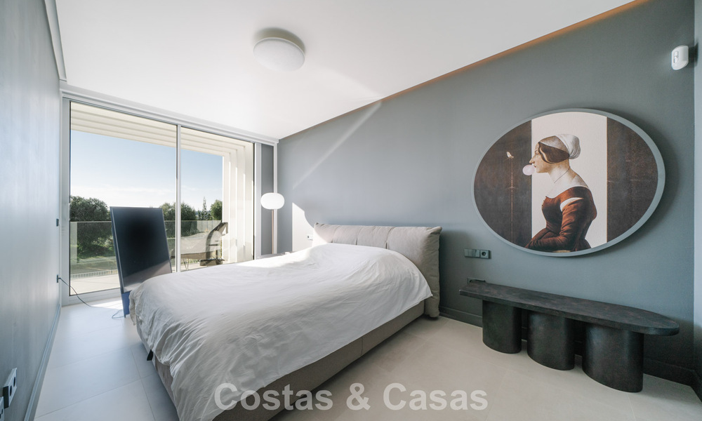 Halfvrijstaande woning te koop, frontlinie golf, in een gated community van Sotogrande, Costa del Sol 775987
