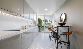 Halfvrijstaande woning te koop, frontlinie golf, in een gated community van Sotogrande, Costa del Sol 776009 