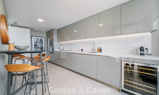 Halfvrijstaande woning te koop, frontlinie golf, in een gated community van Sotogrande, Costa del Sol 776010 