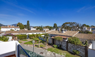 Ruim herenhuis te koop in een eerstelijnsstrand complex op de New Golden Mile tussen Marbella en Estepona 776016 