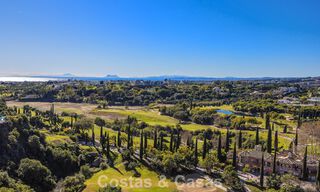 Luxe appartement te koop in het vooraanstaand 5* Los Flamingos Golfresort op de New Golden Mile, Marbella - Benahavis 776137 