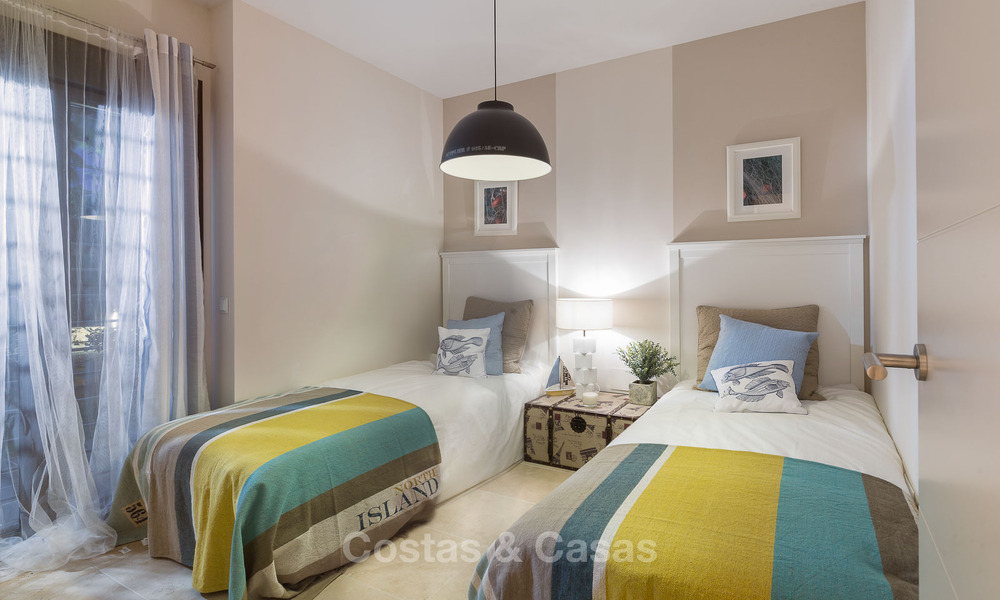 Eigentijdse golf appartementen te koop in een 5-sterren golfresort, New Golden Mile, Marbella - Benahavis 807045