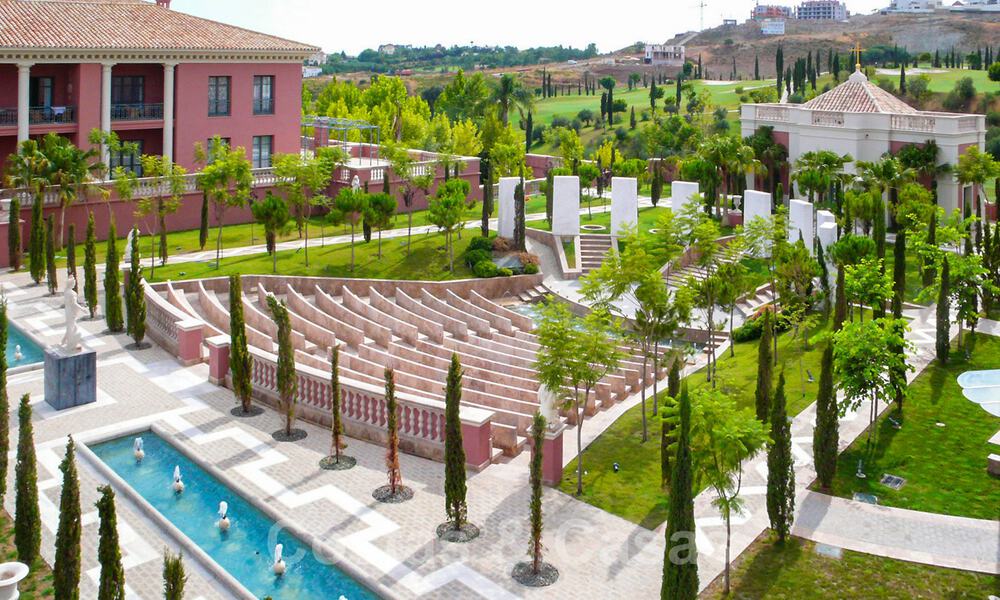 Eigentijdse golf appartementen te koop in een 5-sterren golfresort, New Golden Mile, Marbella - Benahavis 807054