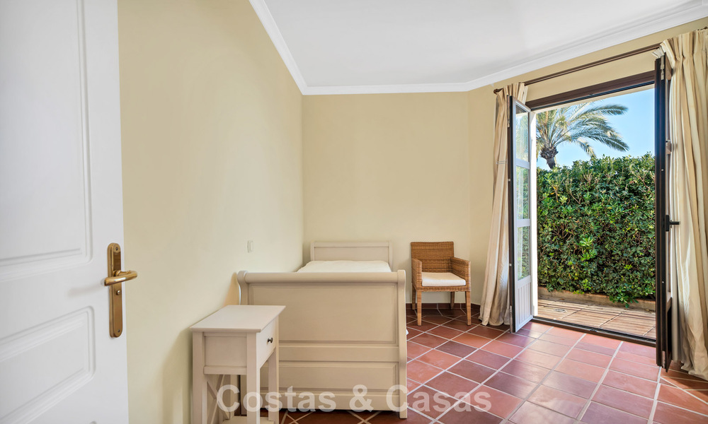 Spaans herenhuis met zeezicht te koop, in een rustige, beveiligde community in de heuvels van Benahavis - Marbella 776252