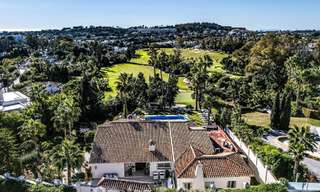 Instapklare luxevilla met een moderne mediterrane bouwstijl te koop in Nueva Andalucia’s golfvallei, Marbella 776264 