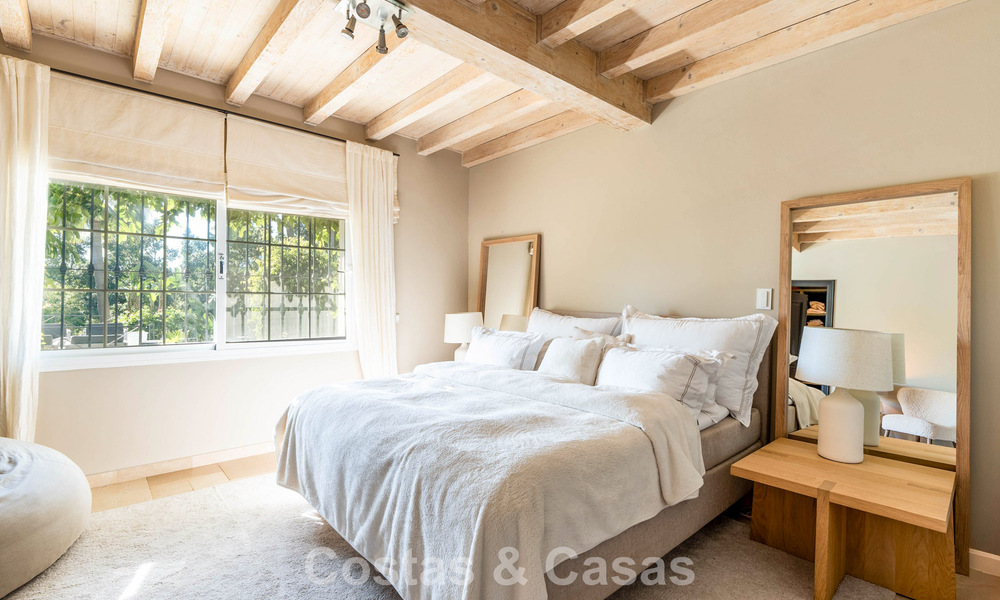 Instapklare luxevilla met een moderne mediterrane bouwstijl te koop in Nueva Andalucia’s golfvallei, Marbella 776287