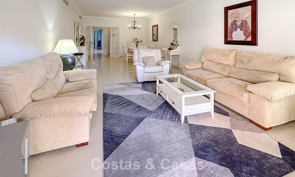 Beachside, begane grond appartement te koop op wandelafstand van het strand en Puerto Banus, Marbella 776347