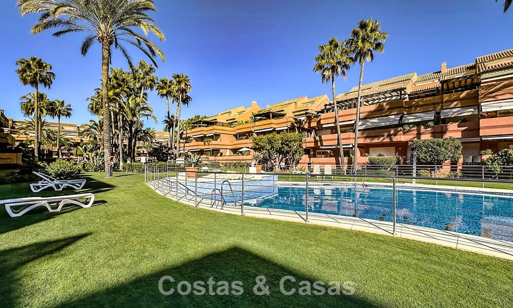 Beachside, begane grond appartement te koop op wandelafstand van het strand en Puerto Banus, Marbella 776356