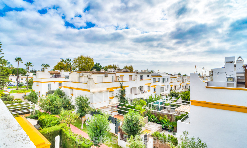 Halfvrijstaande woning te koop op enkele meters van het strand op de Golden Mile van Marbella 776468
