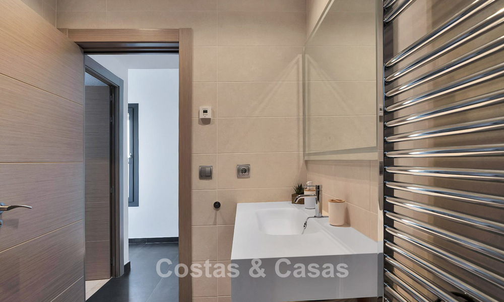 Luxueuze villa in mediterrane stijl te koop in een gated community omgeven door natuur in Marbella - Benahavis 776523