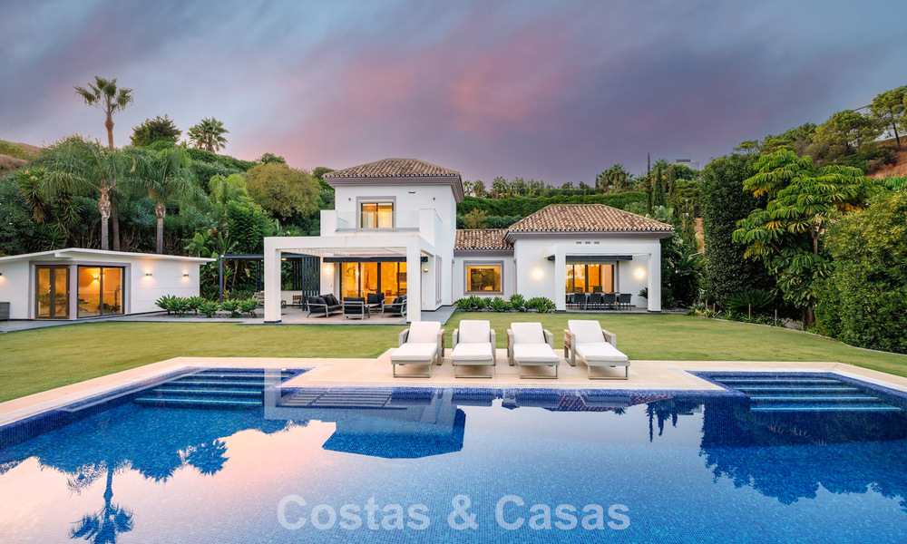 Luxueuze villa in mediterrane stijl te koop in een gated community omgeven door natuur in Marbella - Benahavis 805691