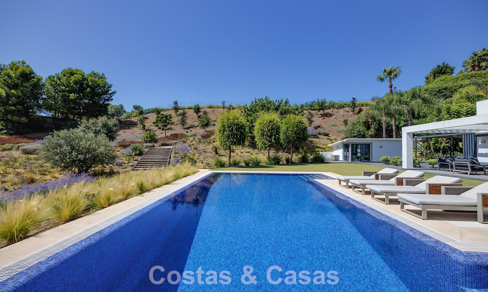 Luxueuze villa in mediterrane stijl te koop in een gated community omgeven door natuur in Marbella - Benahavis 805704