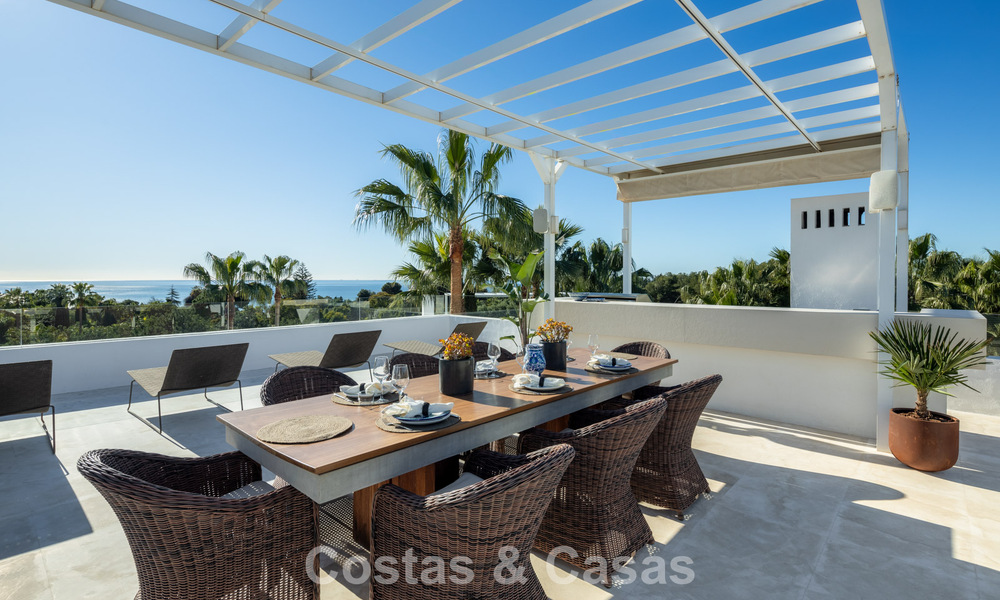 Eigentijdse luxevilla te koop, in een exclusieve, afgeschermde woonwijk op Marbella’s prestigieuze Golden Mile 776700