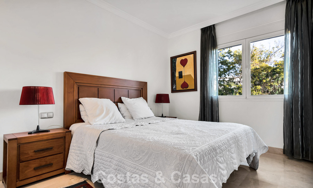 Luxueus begane grond appartement te koop, gelegen aan de New Golden Mile tussen Marbella en Estepona 776568