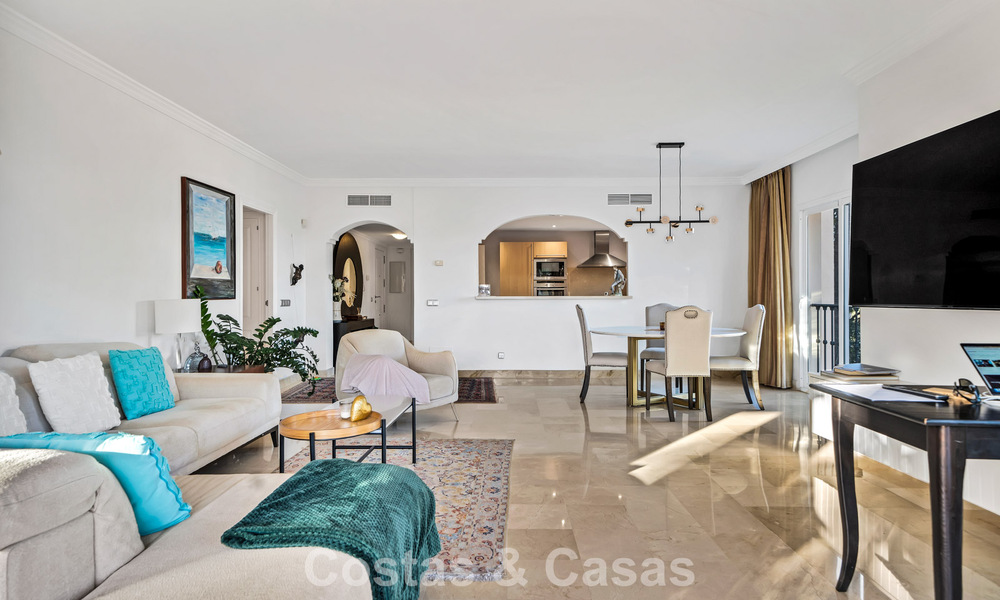 Luxueus begane grond appartement te koop, gelegen aan de New Golden Mile tussen Marbella en Estepona 776582