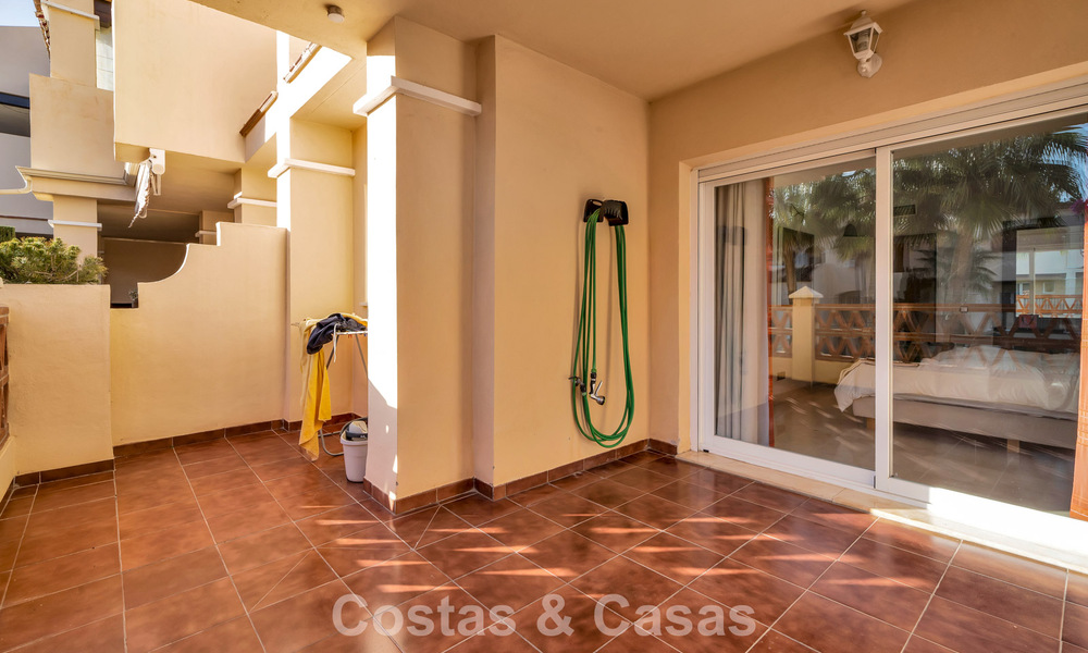 Luxueus begane grond appartement te koop, gelegen aan de New Golden Mile tussen Marbella en Estepona 776586