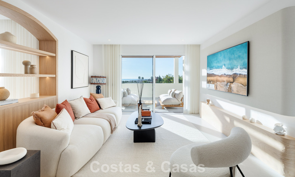 Luxueus gerenoveerd penthouse met panoramisch zeezicht te koop in Nueva Andalucia, Marbella 776795