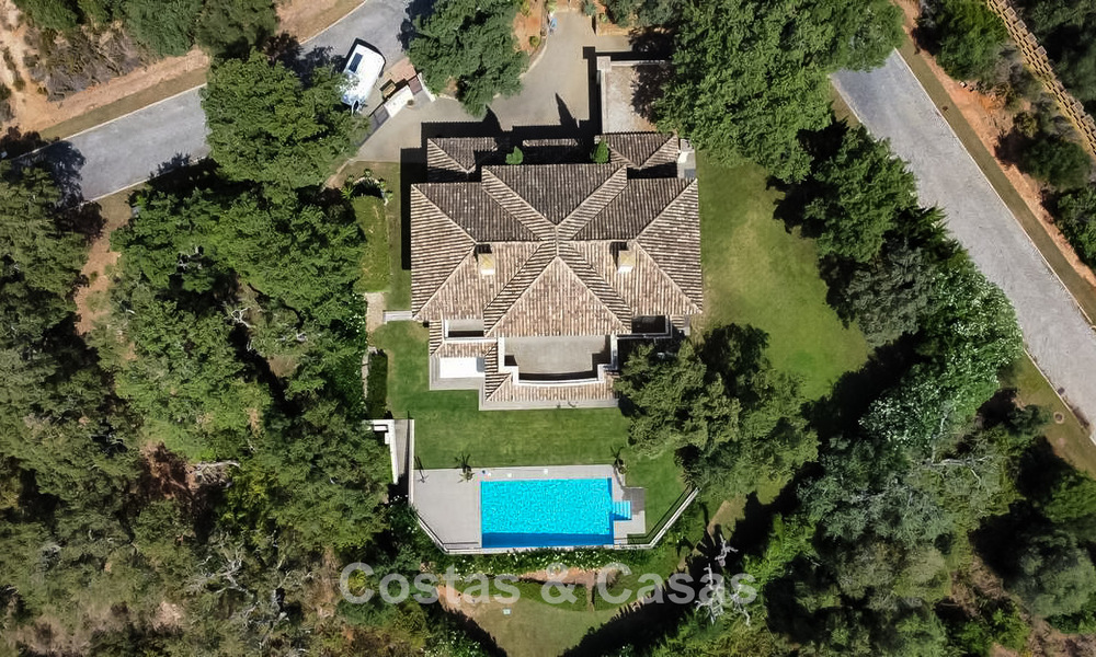 Fantastische luxevilla te koop omgeven door natuur in de exclusieve community van Valderrama in Sotogrande, Costa del Sol 776714