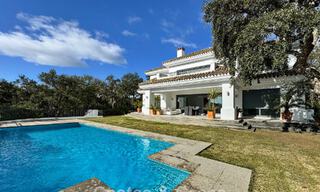 Fantastische luxevilla te koop omgeven door natuur in de exclusieve community van Valderrama in Sotogrande, Costa del Sol 776721 