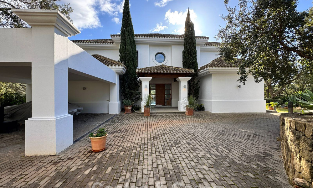 Fantastische luxevilla te koop omgeven door natuur in de exclusieve community van Valderrama in Sotogrande, Costa del Sol 776727