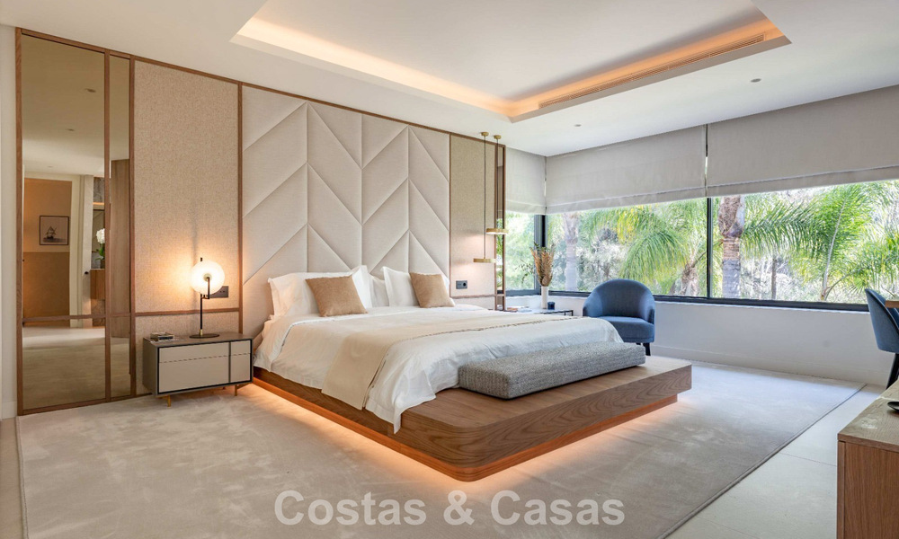 Gerenoveerde moderne luxevilla te koop in een prestigieuze woonwijk in Marbella Oost 777023