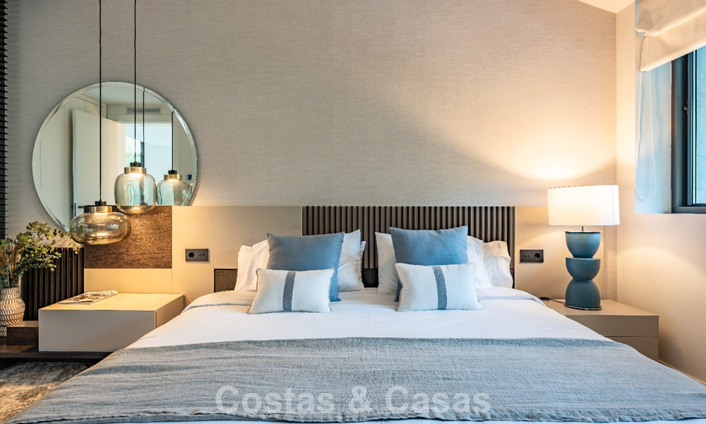 Gerenoveerde moderne luxevilla te koop in een prestigieuze woonwijk in Marbella Oost 777028