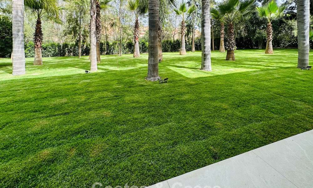 Gerenoveerde moderne luxevilla te koop in een prestigieuze woonwijk in Marbella Oost 777032