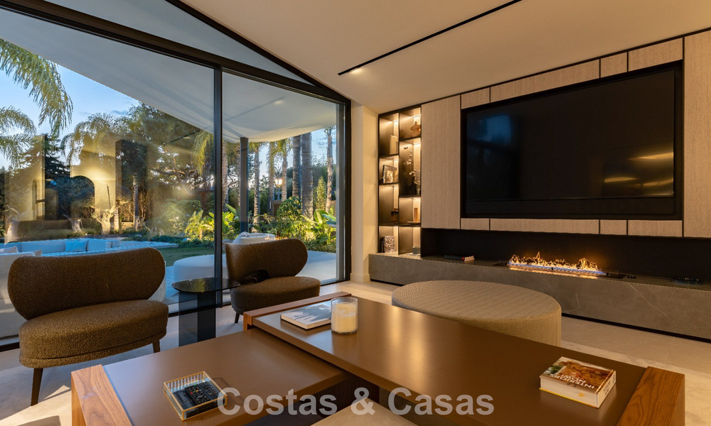 Gerenoveerde moderne luxevilla te koop in een prestigieuze woonwijk in Marbella Oost 777053